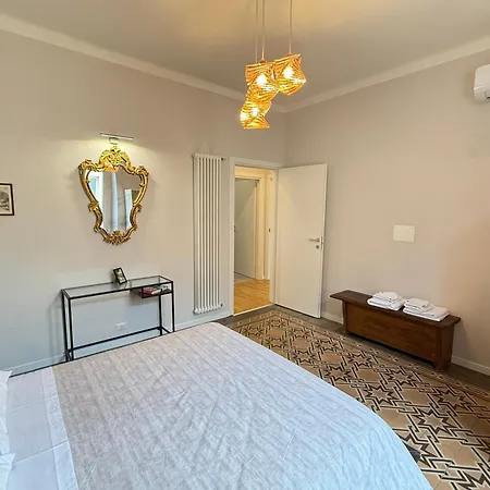 Comoluxhouse- Intero *