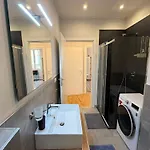 Comoluxhouse- Intero شقة كومو