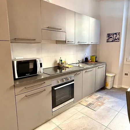Comoluxhouse- Intero Apartament