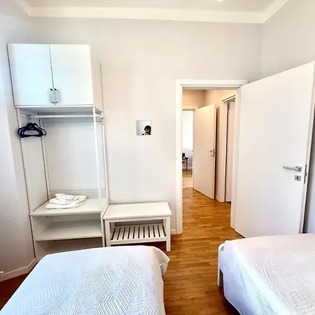 Comoluxhouse- Intero Apartament