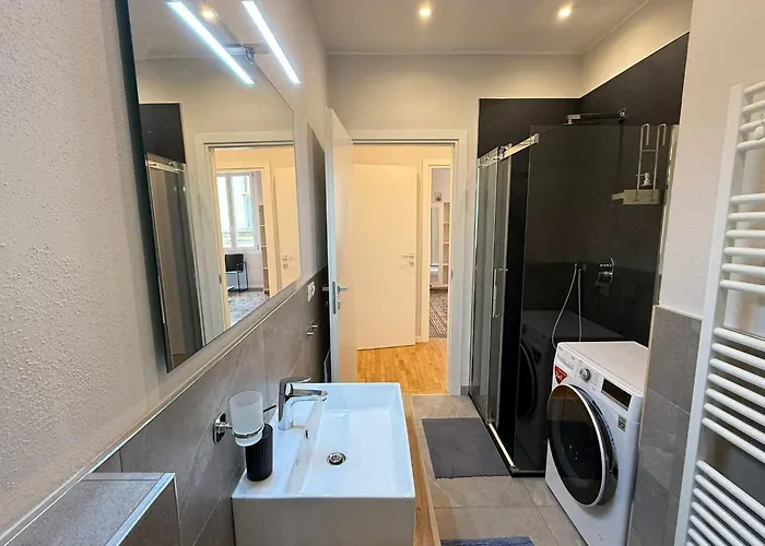 Comoluxhouse- Intero Daire Como